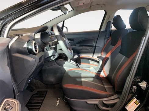 New 2025 Nissan Versa SR w/ Trunk Package image 21