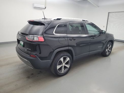 Used 2019 Jeep Cherokee Limited AWD/4WD image 10