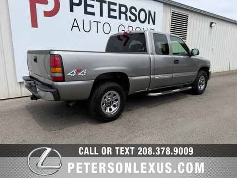 Used 2006 GMC Sierra 1500 SLE w/ Light Duty Power Package AWD/4WD image 4