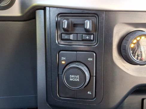 Used 2022 Ford F150 XLT w/ Trailer Tow Package image 23