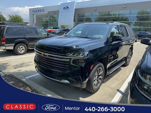 Used 2024 Chevrolet Tahoe LT w/ LT Signature Package AWD/4WD image 1
