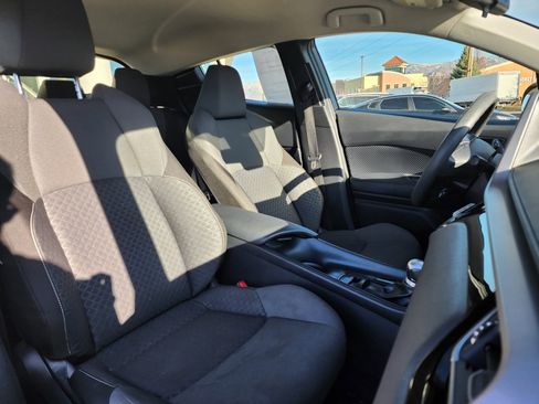 Used 2021 Toyota C-HR LE image 14