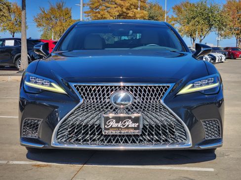 Used 2022 Lexus LS 500 image 8
