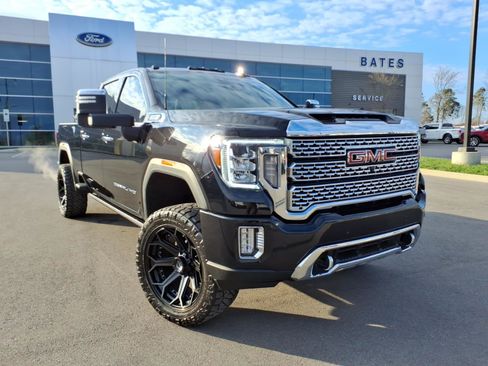Used 2022 GMC Sierra 3500 Denali w/ Denali Black Diamond Edition image 1