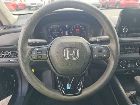 Used 2025 Honda Accord LX image 8