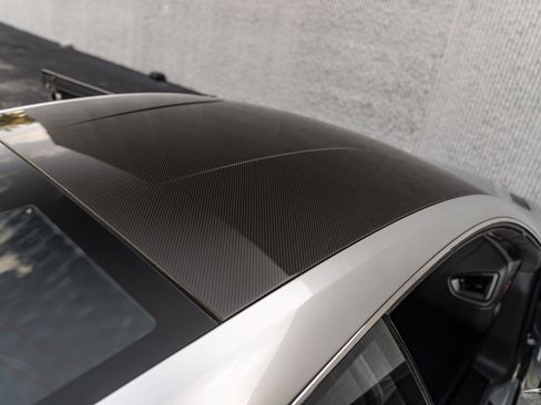 Used 2014 Aston Martin Vanquish Coupe image 3