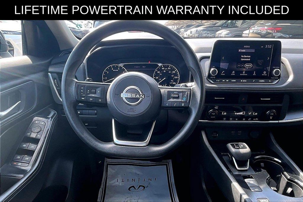Used 2024 Nissan Rogue SV FWD image 6