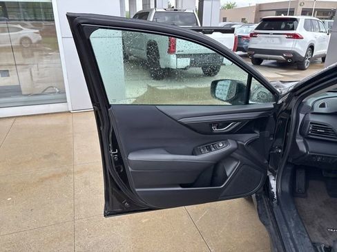Used 2025 Subaru Outback Premium AWD/4WD image 20
