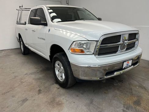 Used 2012 RAM 1500 Classic SLT AWD/4WD image 3