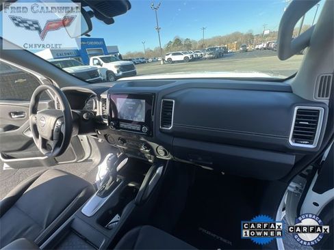 Used 2022 Nissan Frontier SV image 28