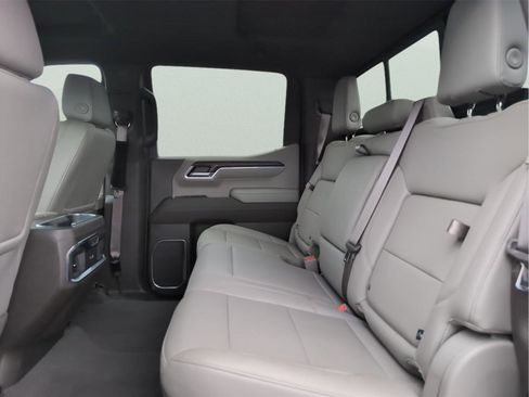 Used 2022 GMC Sierra 1500 SLT w/ SLT Convenience Package image 35