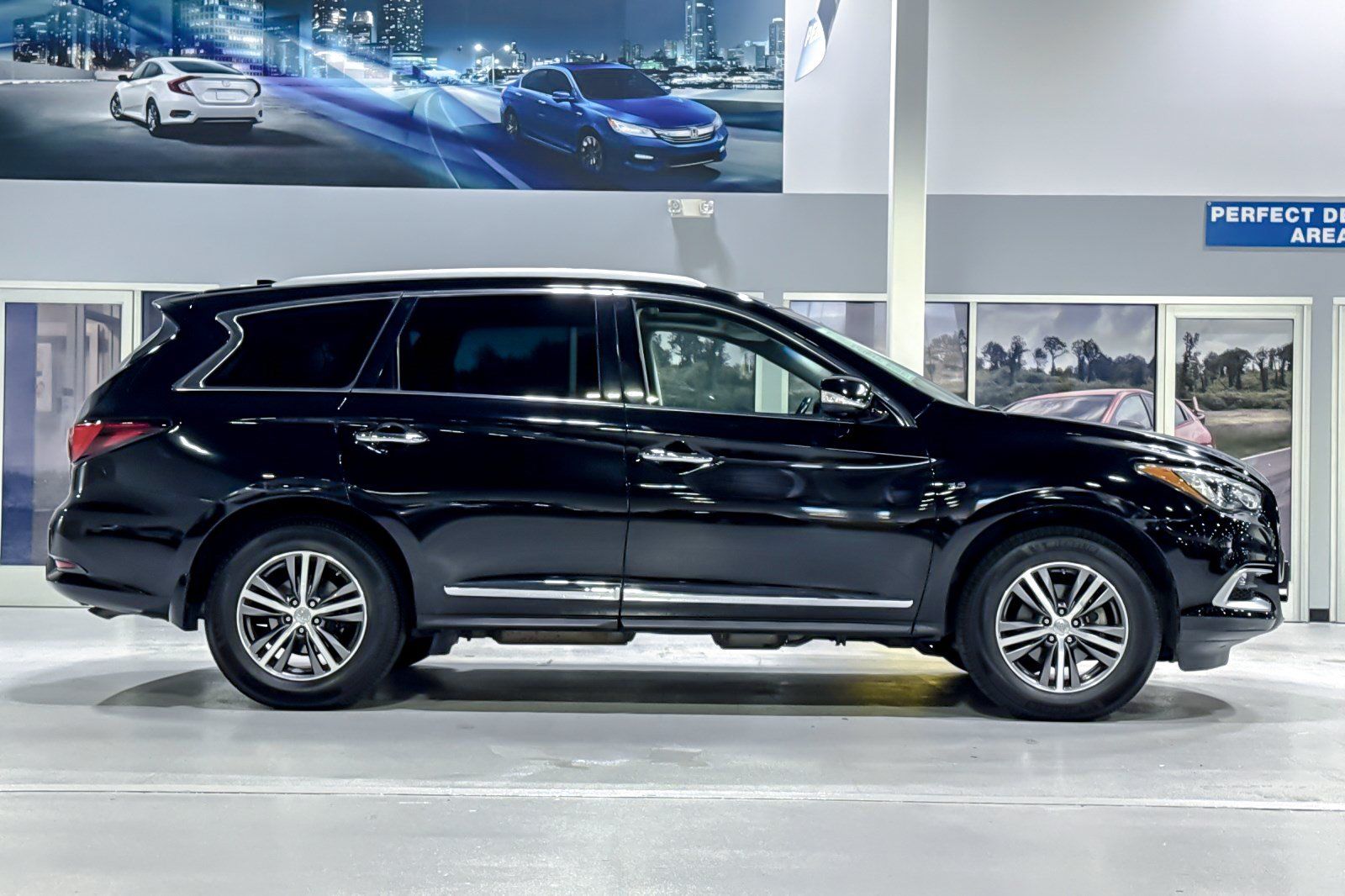 Used 2016 INFINITI QX60 FWD w/ Premium Plus Package image 8