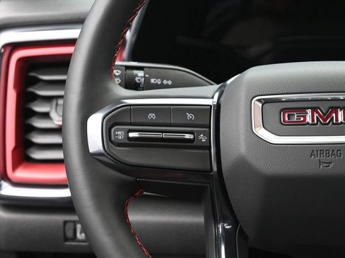 Used 2024 GMC Canyon AT4X image 30