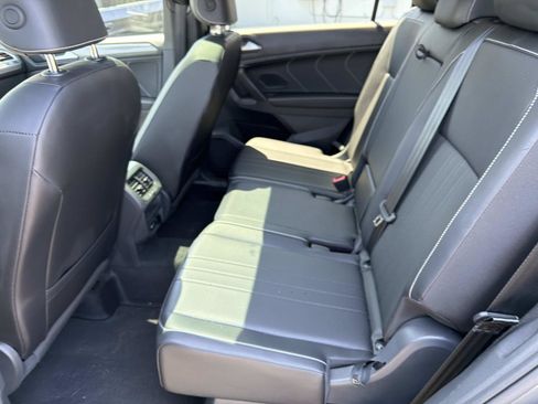 Certified 2024 Volkswagen Tiguan SE R-Line FWD image 11