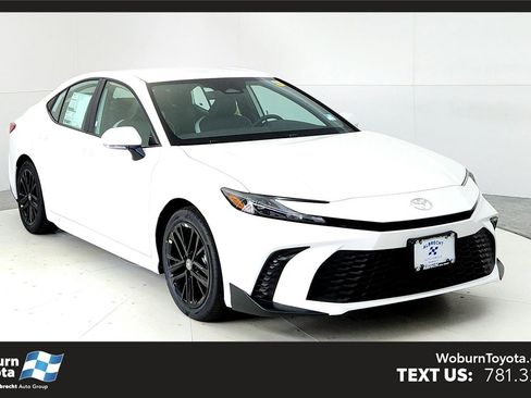 New 2026 Toyota Camry SE FWD image 1