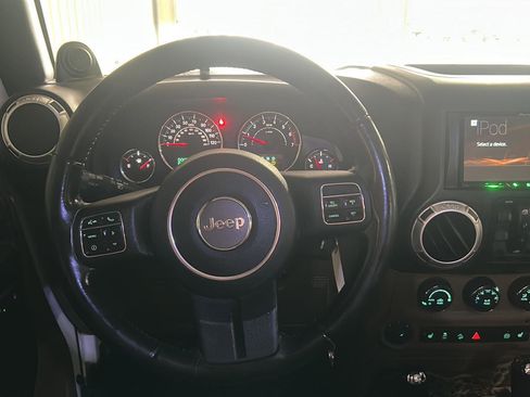 Used 2011 Jeep Wrangler Unlimited Rubicon w/ Dual Top Group AWD/4WD image 22