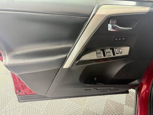 Used 2018 Toyota RAV4 Limited w/ All Weather Liner Package AWD/4WD image 15