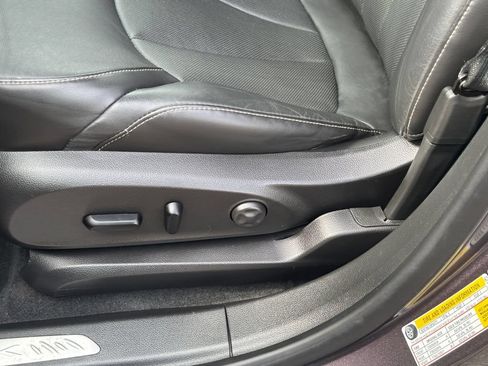 Used 2017 Buick Envision Premium AWD/4WD image 17