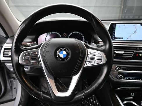 Used 2016 BMW 740i RWD image 23