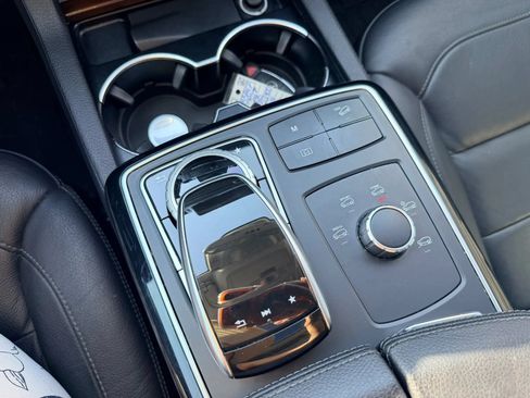 Used 2017 Mercedes-Benz GLE 400 4MATIC image 20