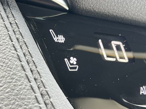 New 2026 Cadillac XT5 Sportv w/ LPO, Floor Liner Package image 24