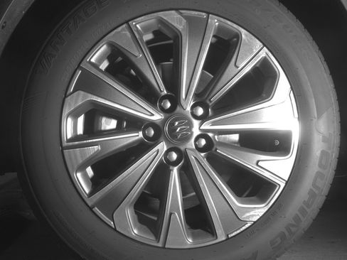 Used 2024 Buick Envision Preferred AWD/4WD image 12