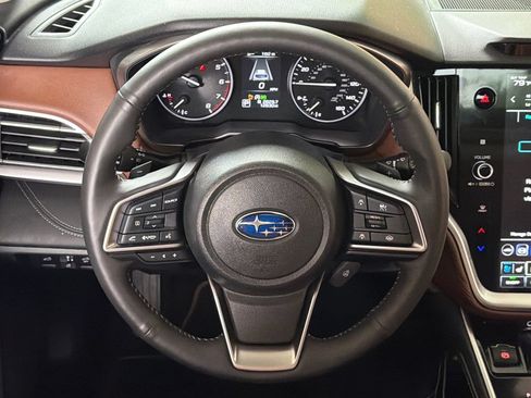 Used 2025 Subaru Outback Touring XT AWD/4WD image 4