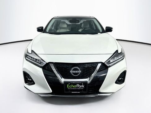 Used 2023 Nissan Maxima Platinum w/ Sport Mat Group FWD image 2