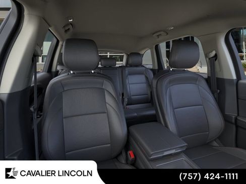 Used 2026 Lincoln Nautilus Premier AWD/4WD image 10