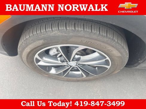 Used 2023 Buick Encore GX Select FWD image 9