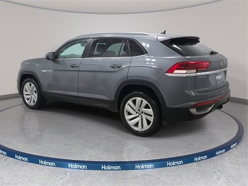 Used 2021 Volkswagen Atlas Cross Sport SE image 8