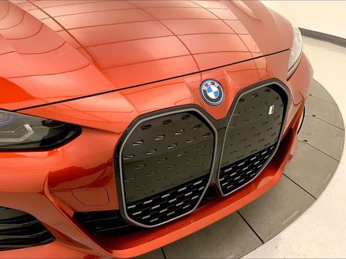 Certified 2023 BMW i4 eDrive40 w/ M Sport Package RWD image 29