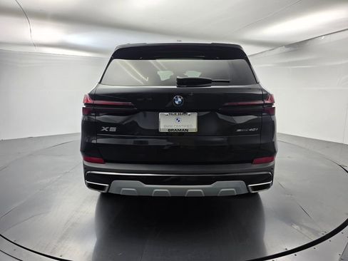 Certified 2026 BMW X5 sDrive40i w/ Premium Package image 5
