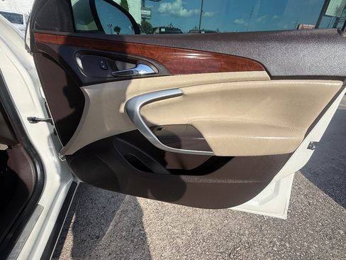 Used 2015 Buick Regal FWD image 13