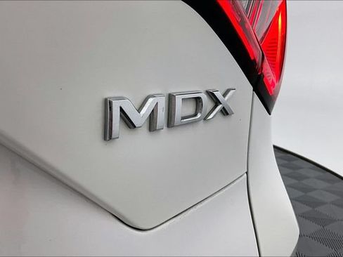 Used 2023 Acura MDX w/ Technology Package FWD image 15