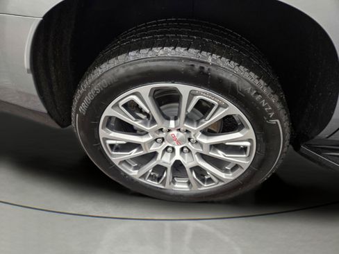 Used 2025 GMC Yukon Denali AWD/4WD image 33
