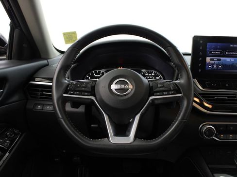 Used 2023 Nissan Altima 2.5 SR w/ SR Premium Package FWD image 24