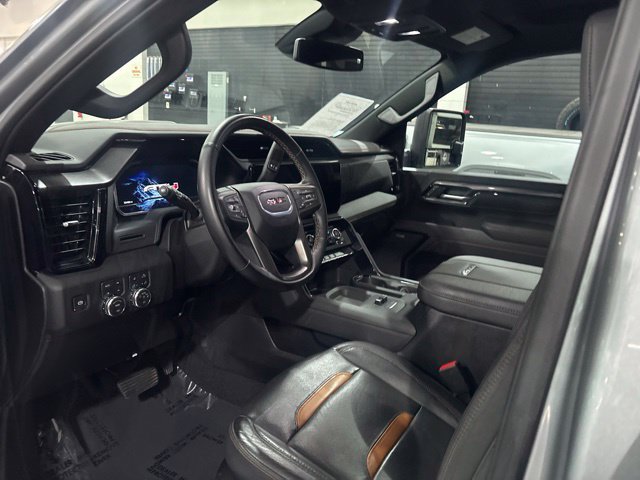 Used 2025 GMC Sierra 2500 AT4 AWD/4WD image 11