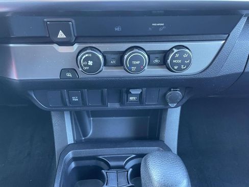 Used 2022 Toyota Tacoma SR5 image 40