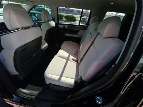 Used 2024 Hyundai Santa Fe SE FWD image 24