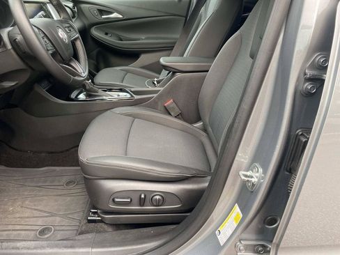 Used 2023 Buick Encore GX Select w/ Safety Package II AWD/4WD image 17