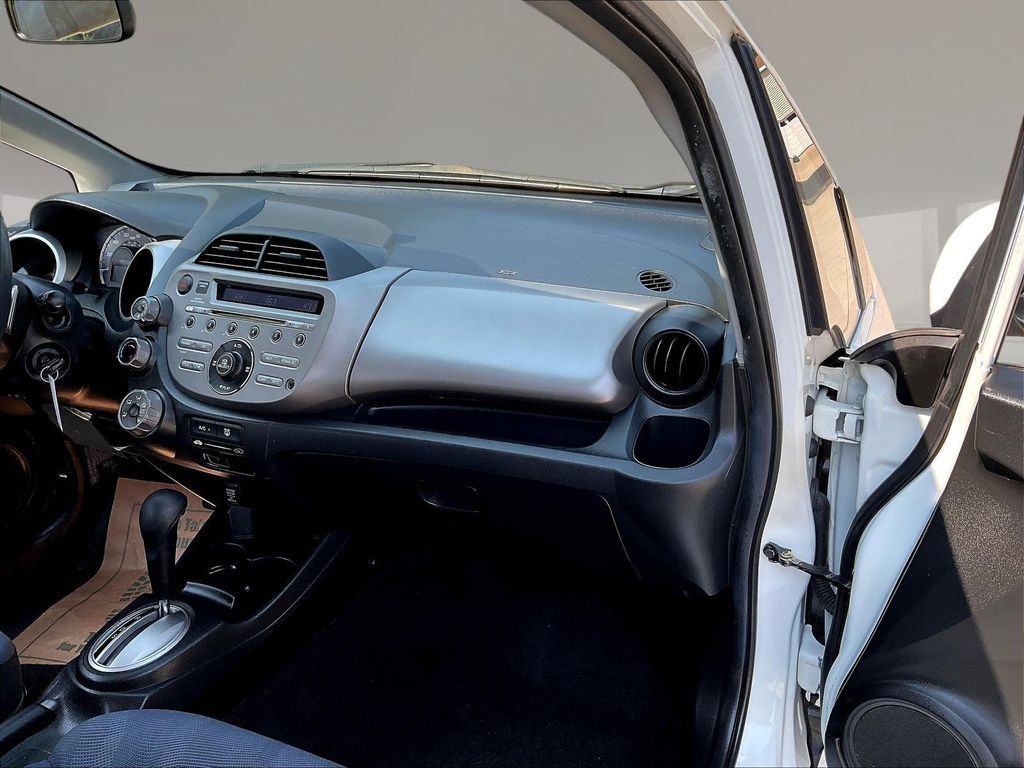 Used 2009 Honda Fit Sport image 23