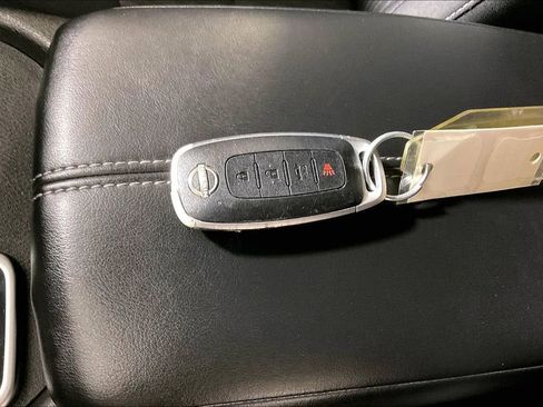 Used 2024 Nissan Sentra SV image 14