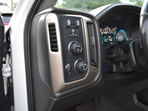 Used 2019 GMC Sierra 2500 Denali w/ Duramax Plus Package AWD/4WD image 17