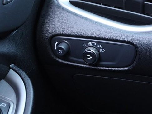 Used 2024 Chevrolet Malibu LT image 18