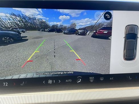 Used 2025 Ford Explorer Active image 27