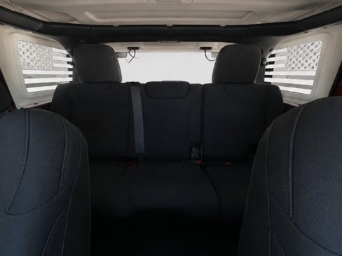Used 2018 Jeep Wrangler Unlimited Sport S AWD/4WD image 16