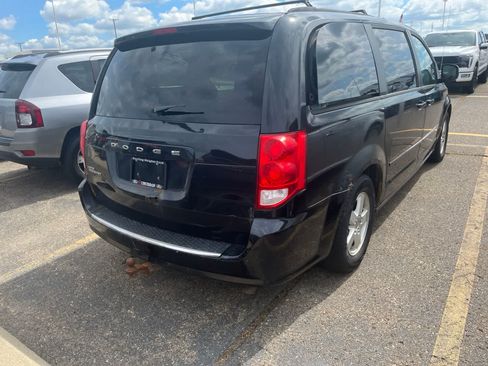 Used 2012 Dodge Grand Caravan SXT FWD image 12