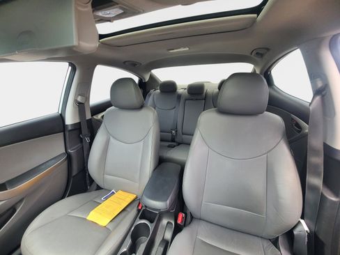 Used 2013 Hyundai Elantra Limited image 8