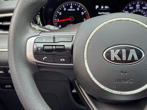 Used 2021 Kia K5 LXS FWD image 19